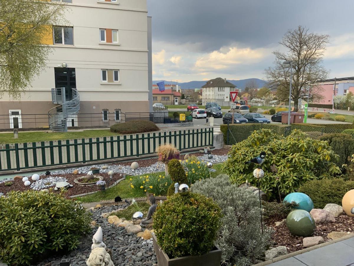 Le Nid Fleuri De Cravanche Esterno foto